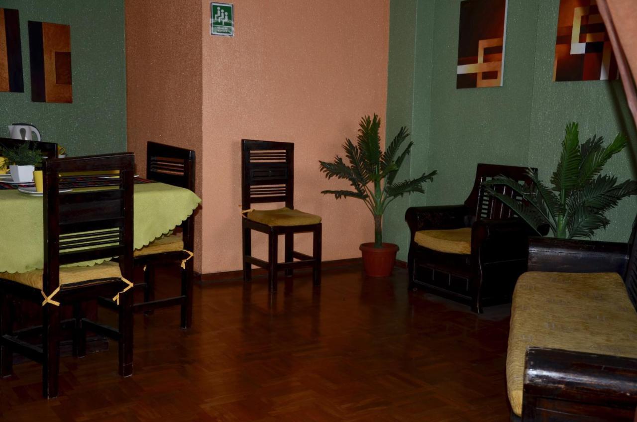 קיטו La Estacion Hostal מראה חיצוני תמונה